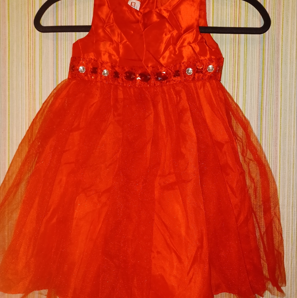 Muneca girls flowy red dress size 3T